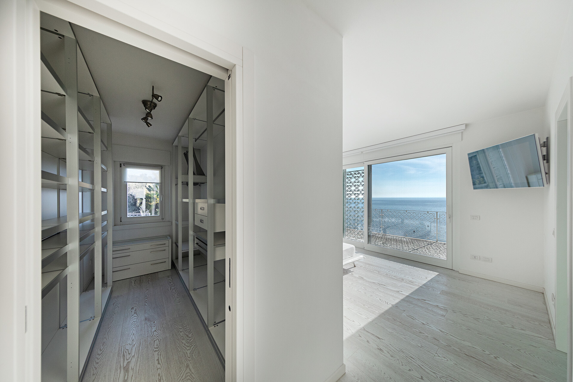 20b3cd26-929c-475b-a5bd-87a9920e5ecb