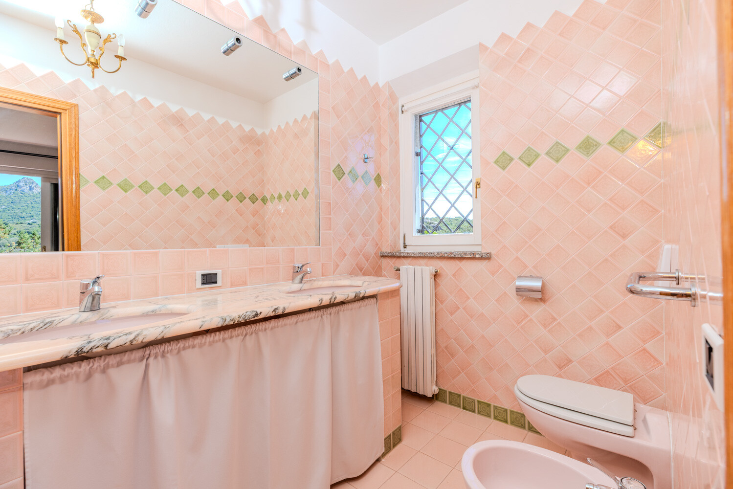 97c91424-b00d-4464-a3a6-762936d8b914