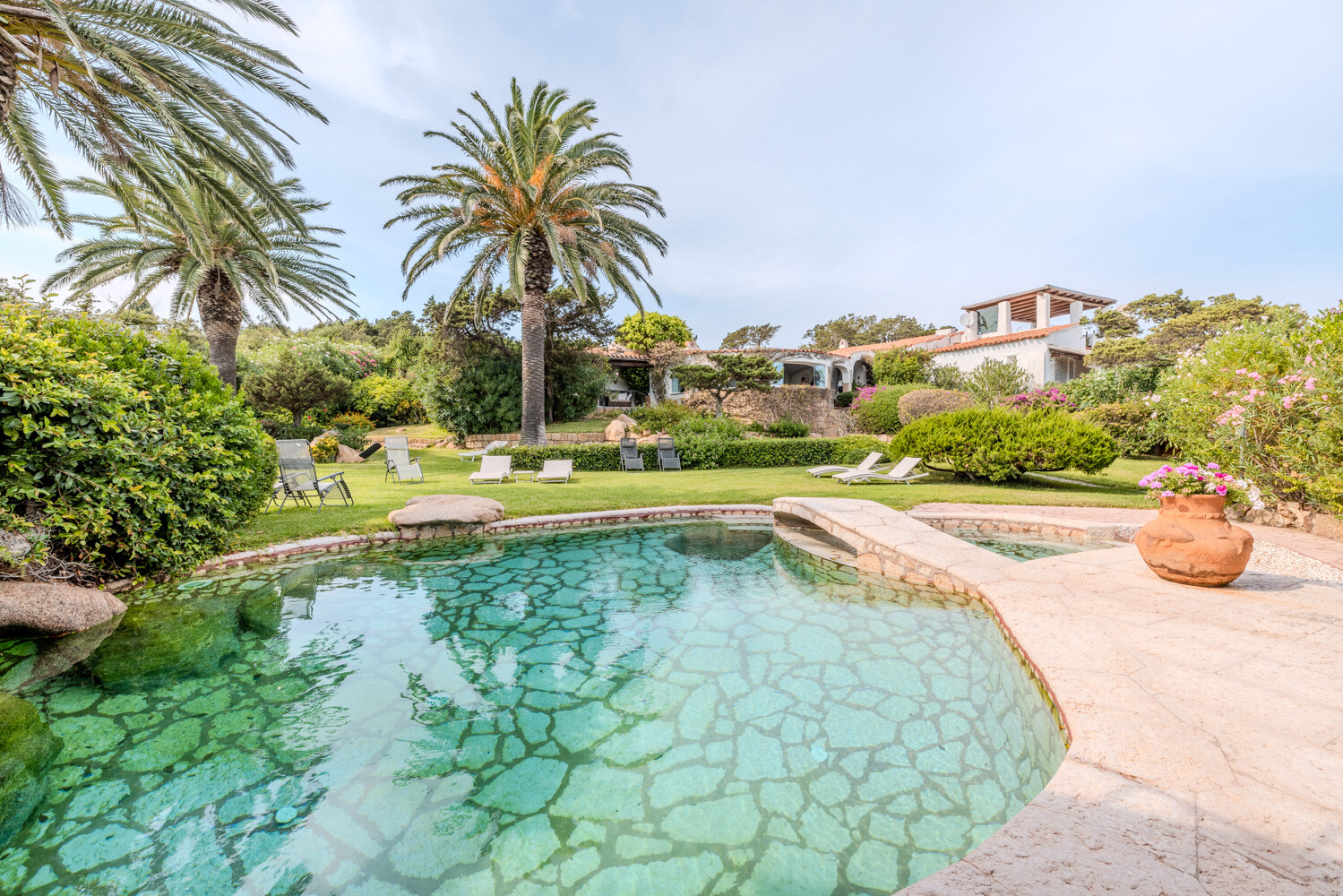 bc4925e0-bd3a-4428-8f27-1bb7cf2936f2