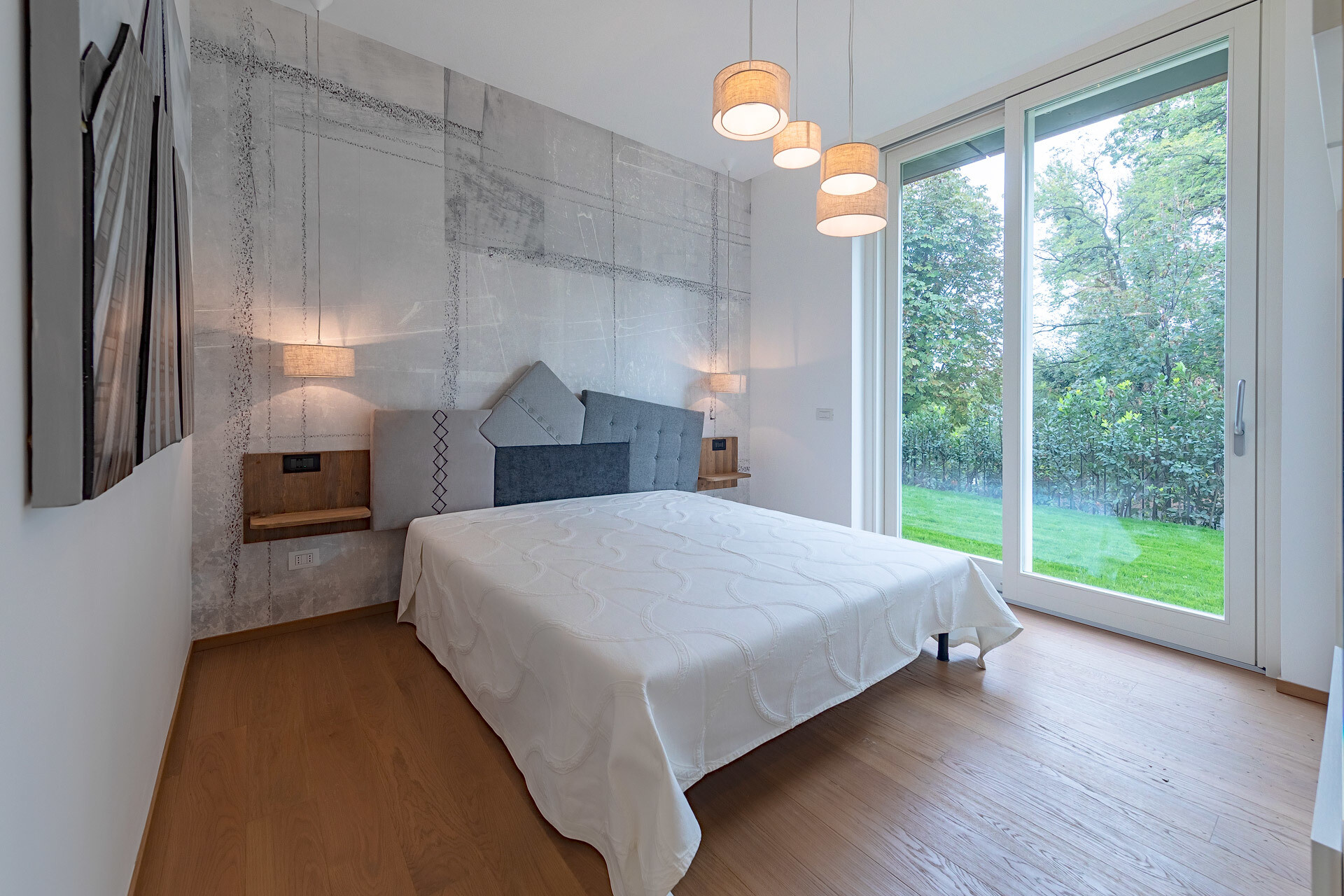 ecd30ecf-ceb3-415d-a8fa-65e941b1d296